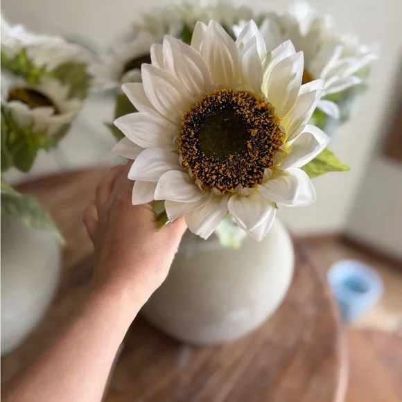 Chic Tan Vase with Sunflower Display - Picture 2 of 9